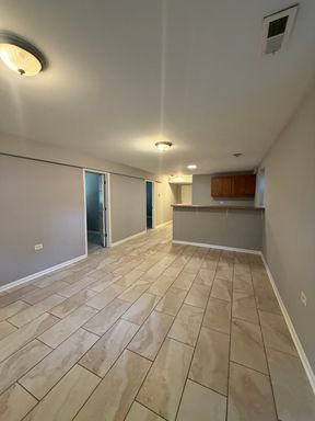 Updated Lawndale Garden Unit Available – photo 1