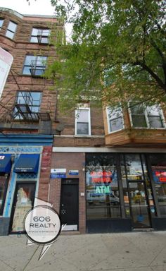 2745 W Division STO – photo 1
