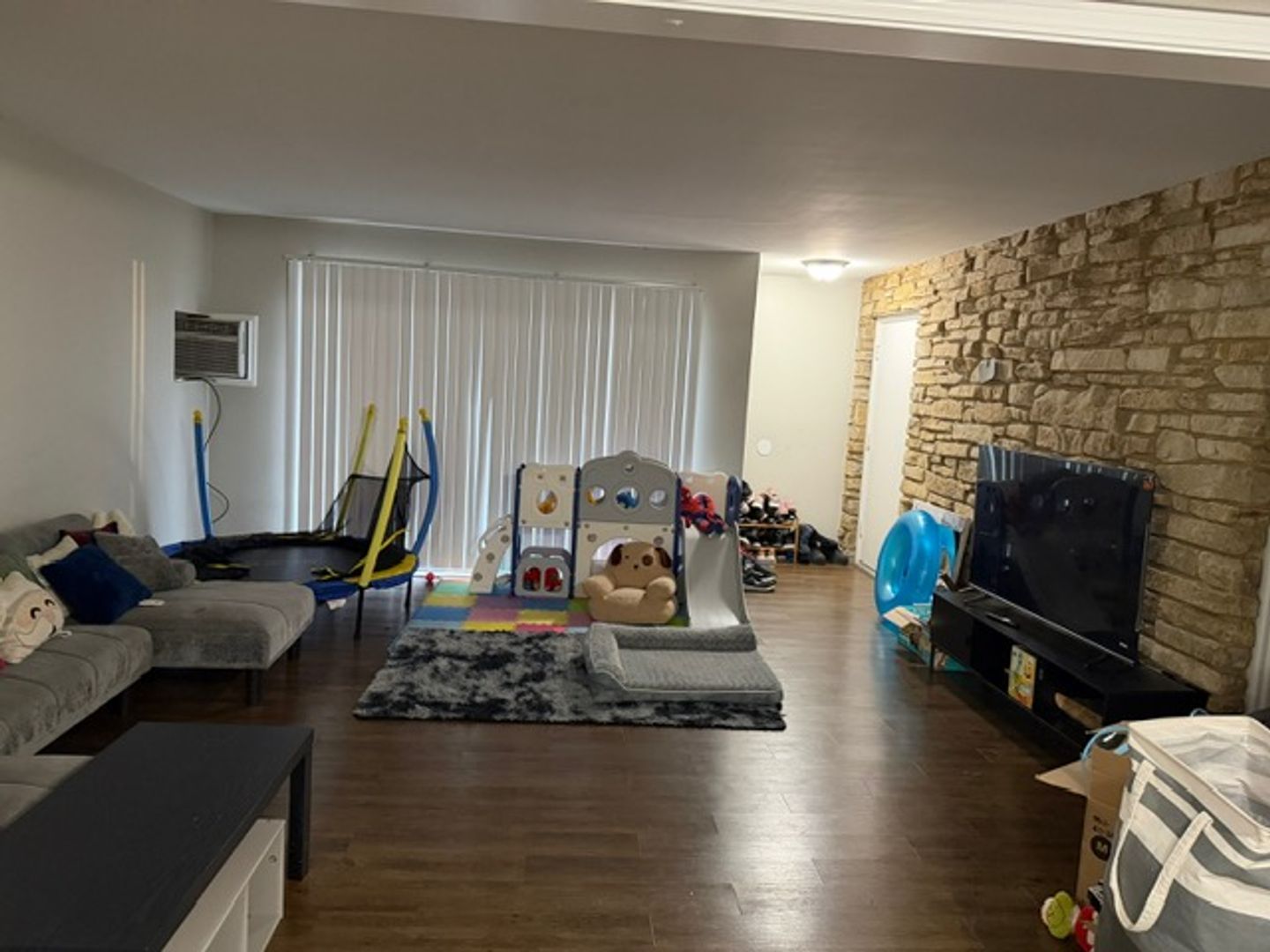 La Grange Park Apartment: 1 Scotdale Rd.