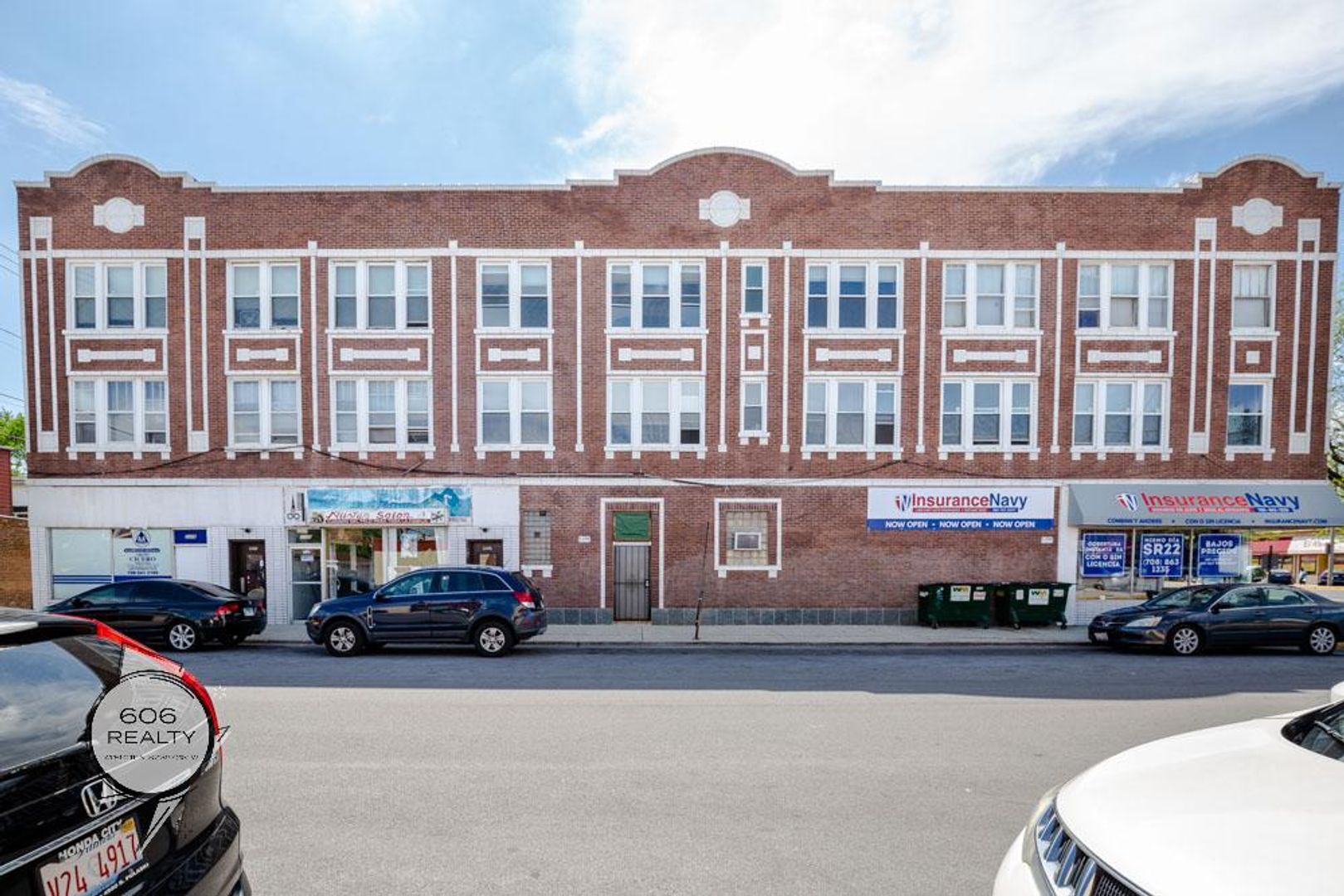 2206 South 57th Ave. - 1,250USD / month