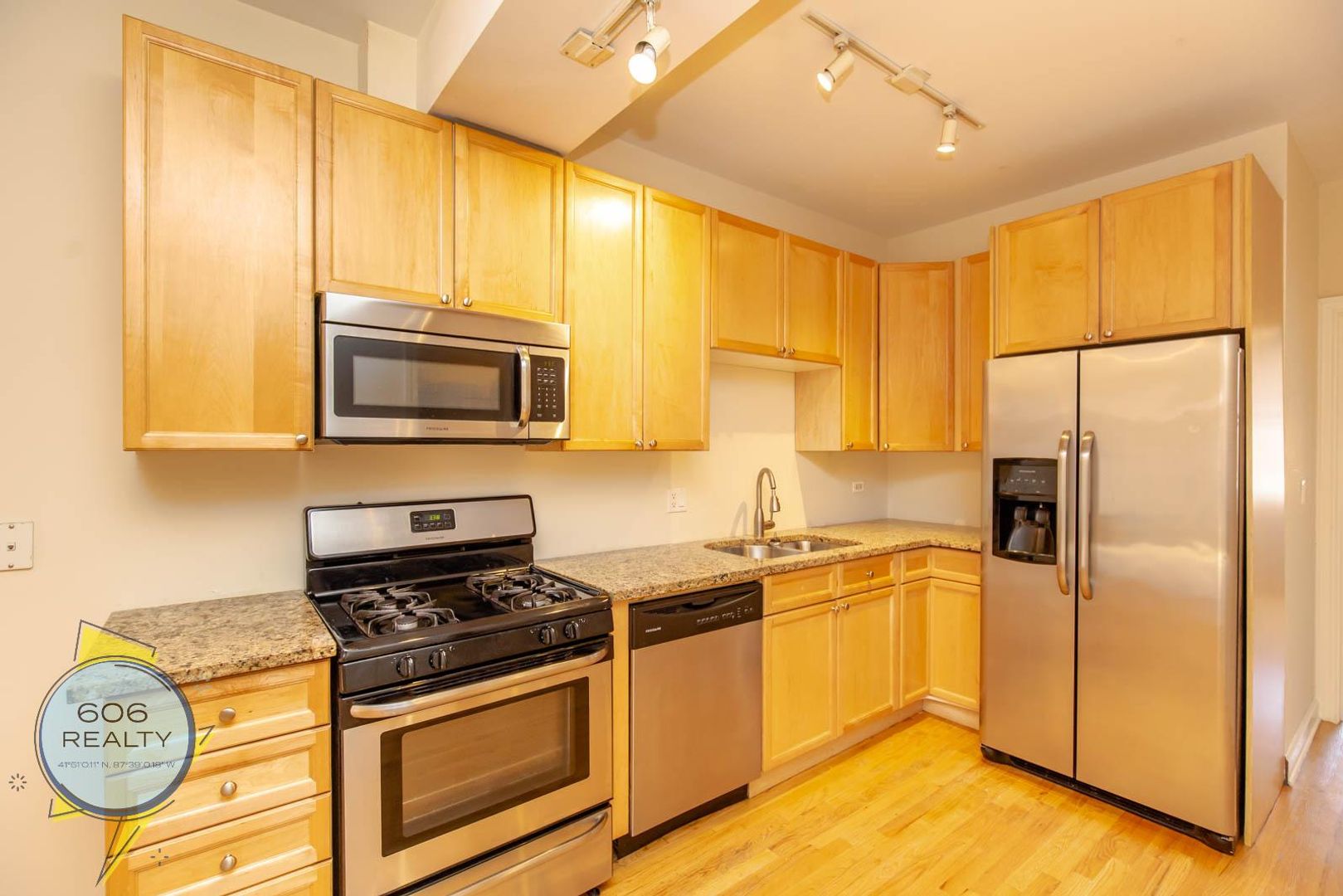 Chicago Apartment: 3349-53 N. Clark St.
