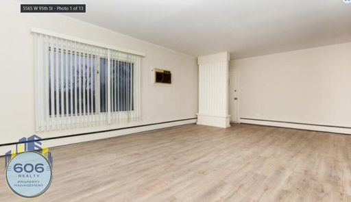 Oak Lawn Apartments!