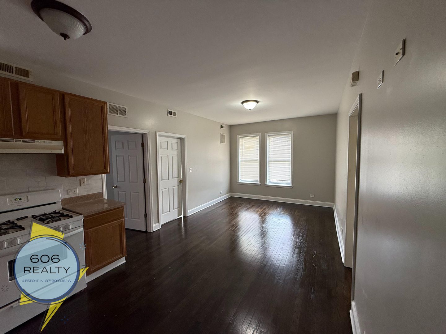 Berwyn Apartment: 6626-28 W. Cermak/2140-44 S. Clarence