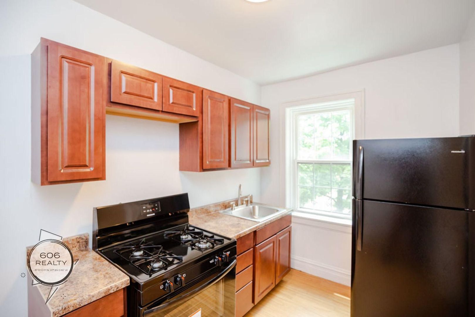 Berwyn Apartment: 1301 Ridgeland