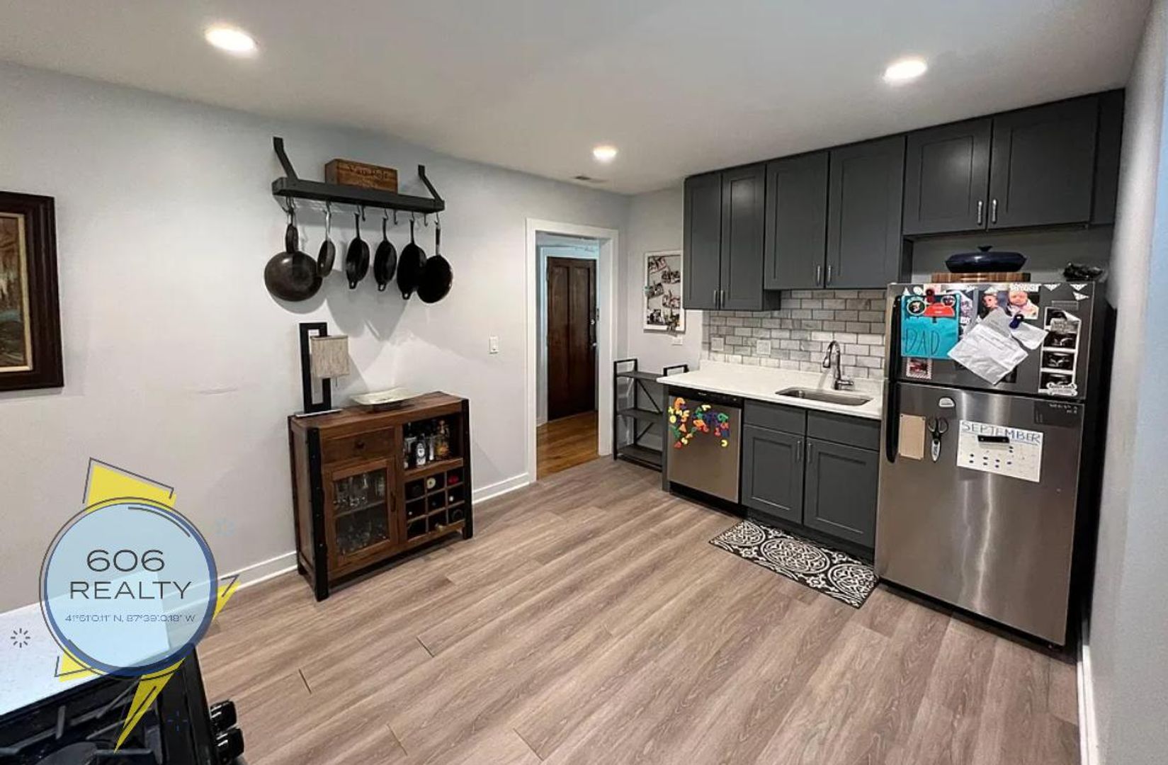 Chicago Apartment: 5108 W. Sunnyside - G