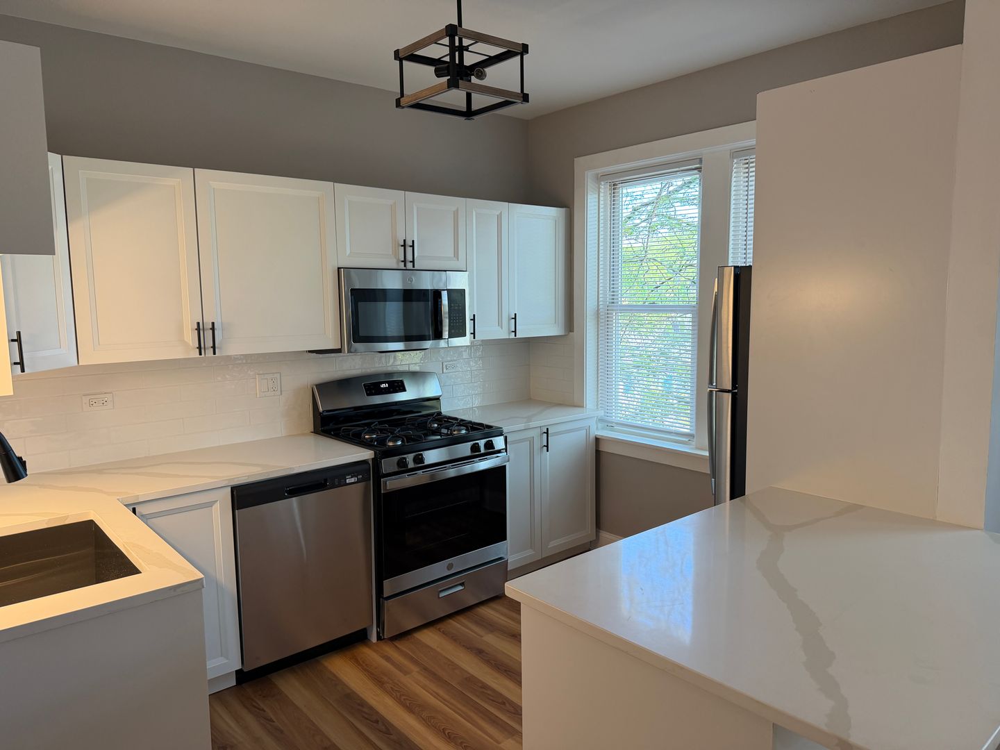 Chicago Apartment: 4954-56 N. Harding Ave./3939-45 W. Argyle St.