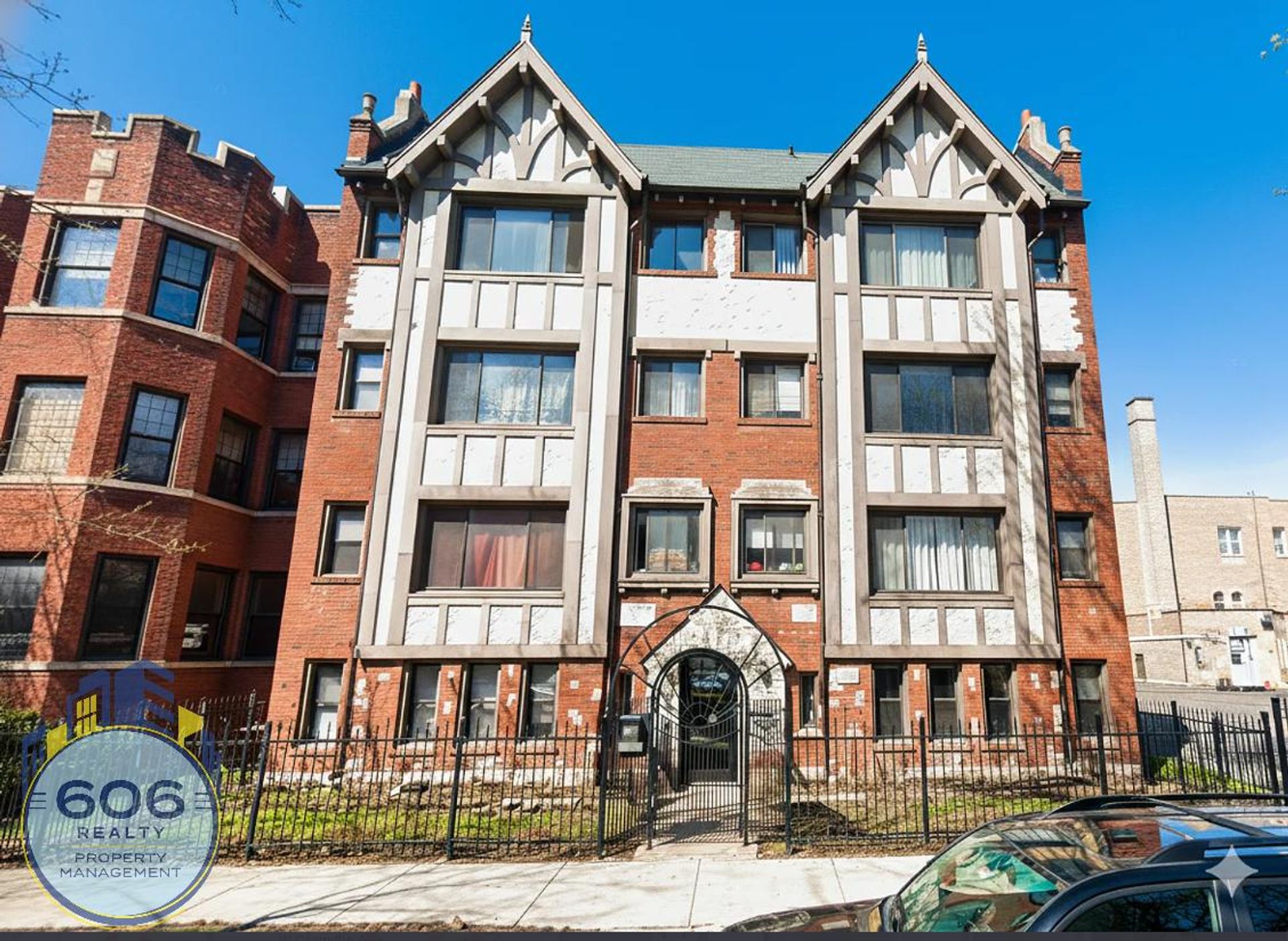 Chicago Apartment: 6912 N Ashland Ave
