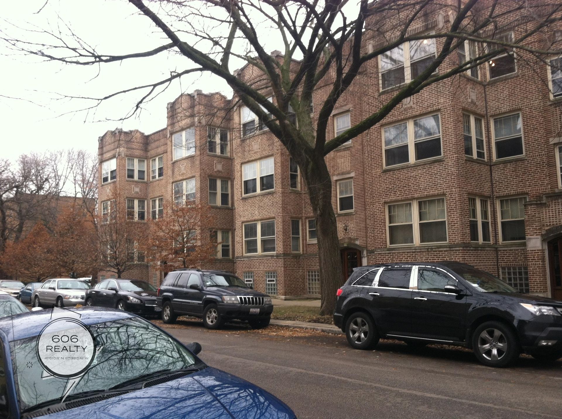 Chicago Apartment: 1901-1909 W Argyle