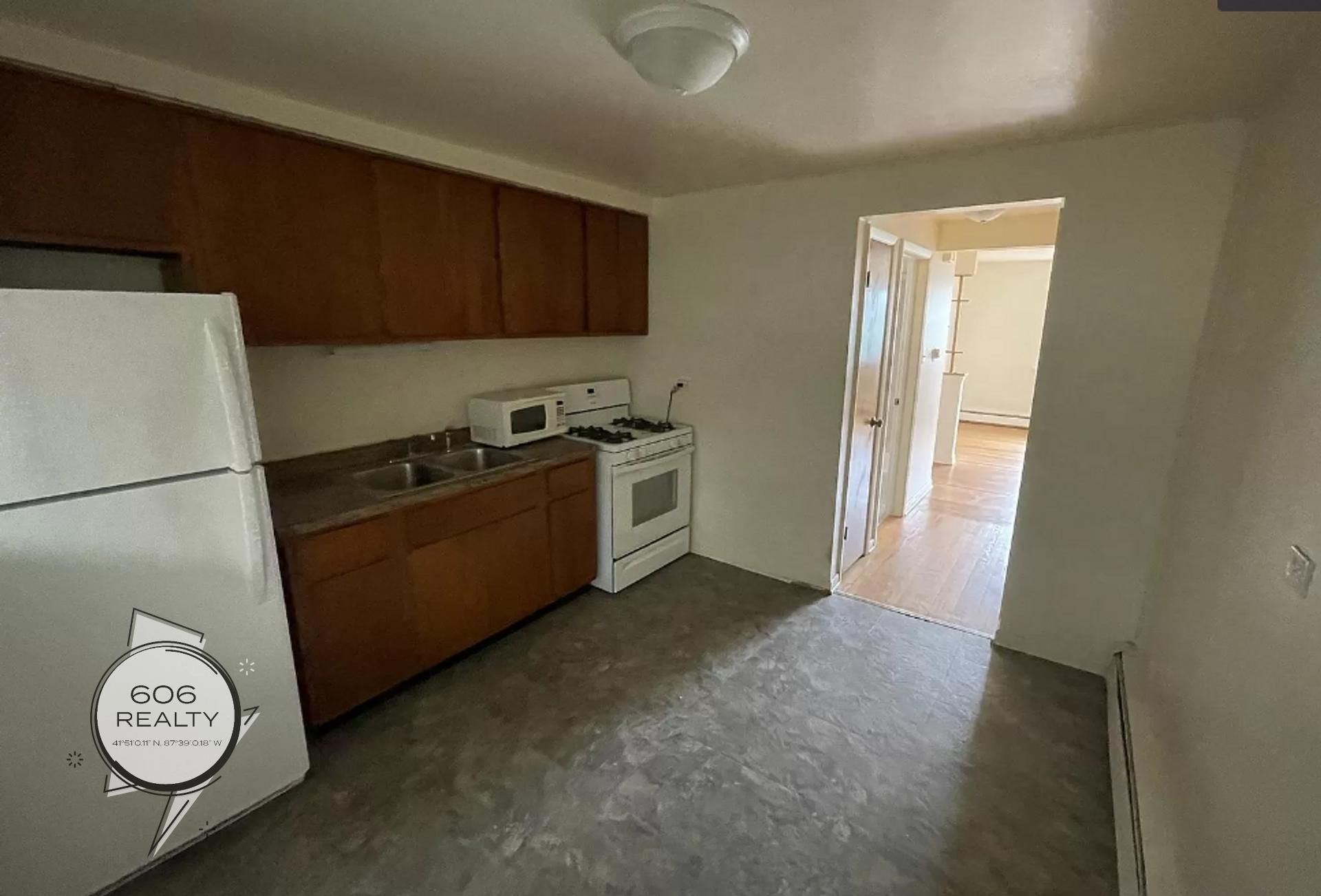 Cicero Apartment: 4827 West 31st Street