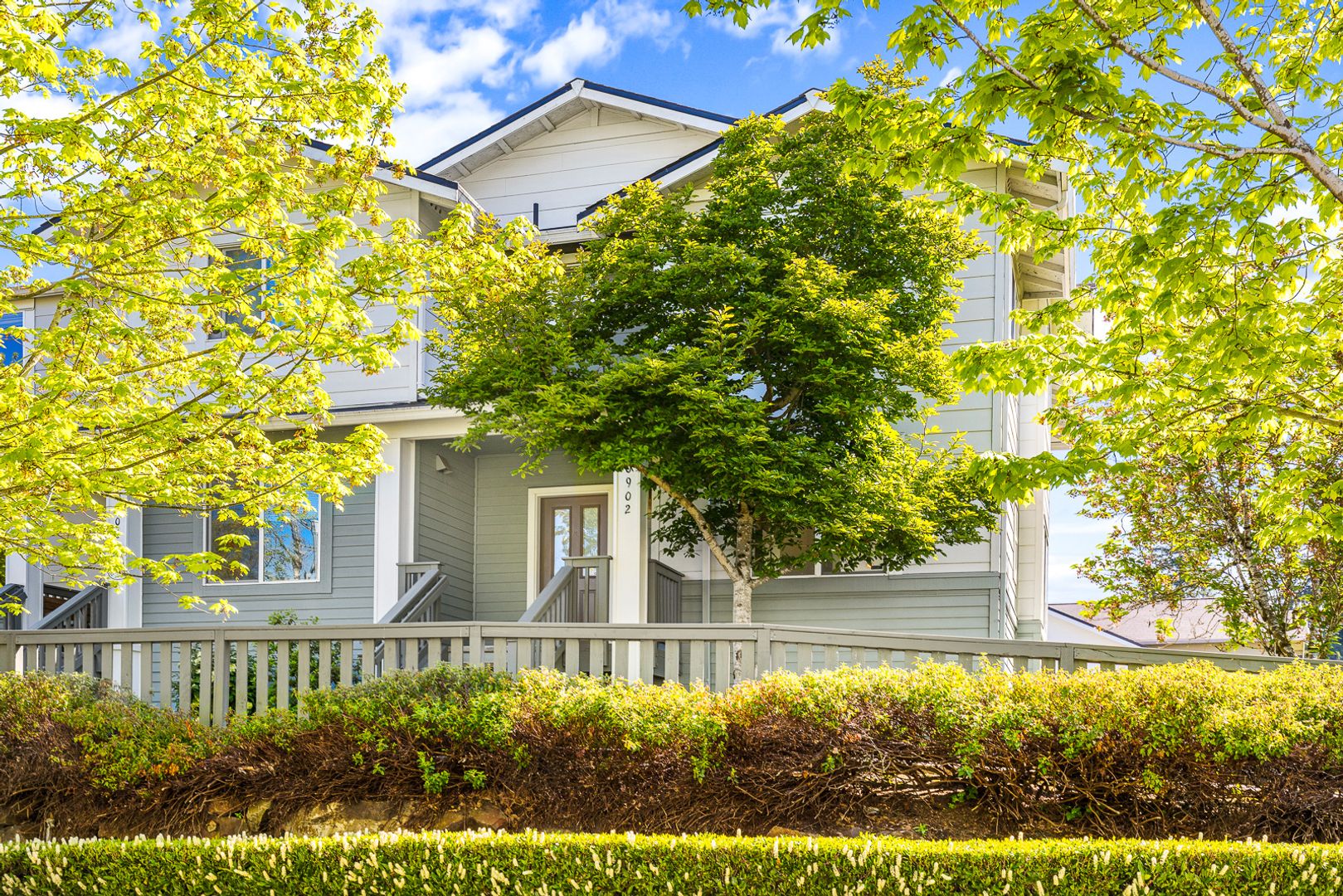 Kirkland House: 10902 Slater Ave NE