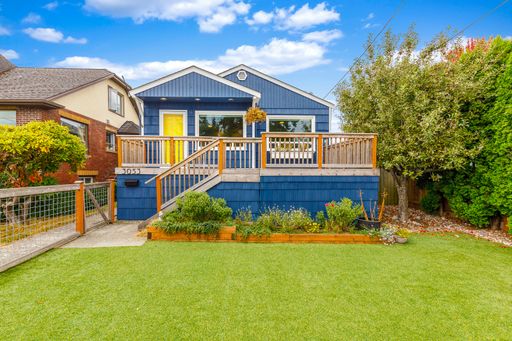 3053 Belvidere Ave SW, Seattle, WA 98126