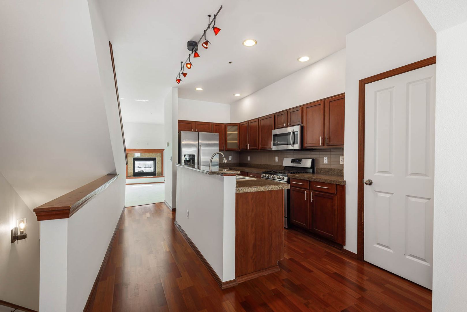 1056 215th Pl SE, Bothell, WA photo 5