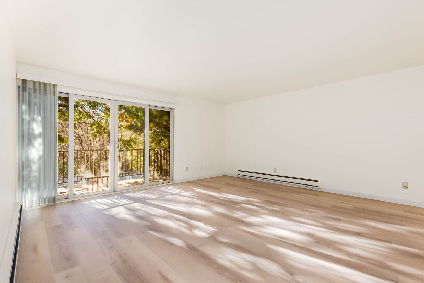 Kirkland Condo: 11004 NE 68th St