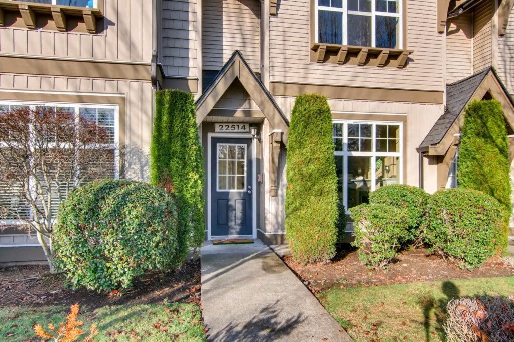 22514 NE Alder Crest Ln, Redmond, WA 98053 photo 3
