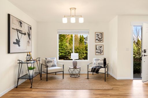 Listing photo thumbnail