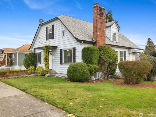 Listing photo thumbnail