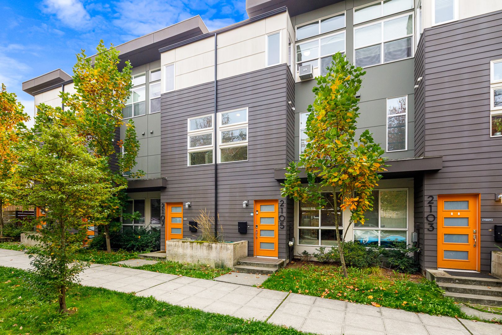 Seattle Townhome: 2105 E Alder St.