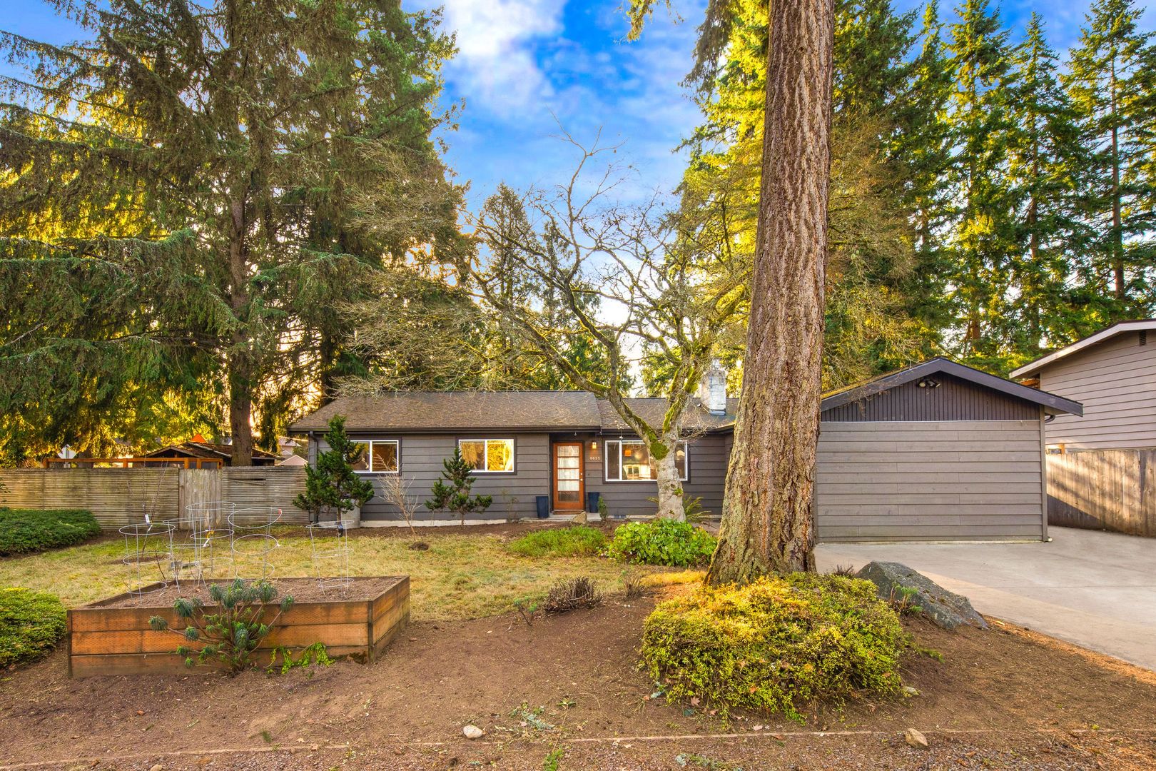 Kirkland House: 8635 NE 137th St.