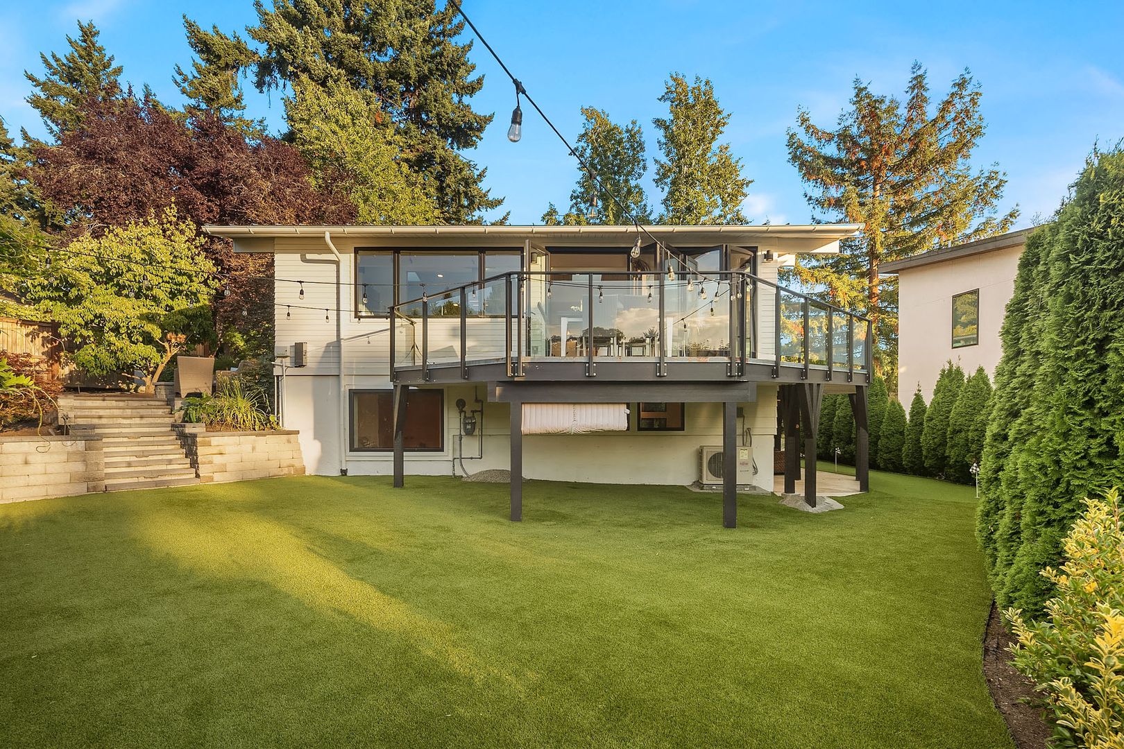 631 11th Avenue W, Kirkland, WA photo 4