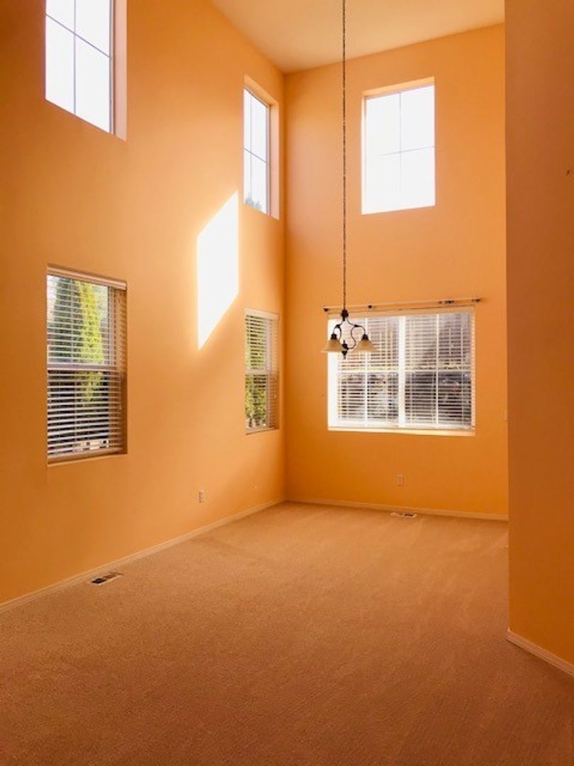 24043 Southeast 12th Place, Sammamish, WA 98075 photo 5