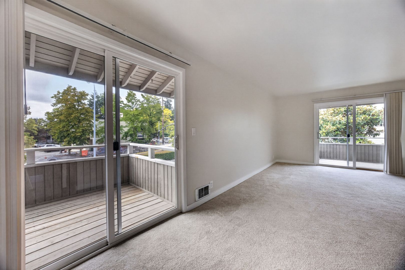 812 100th Ave NE Unit 202, Bellevue, WA photo 5