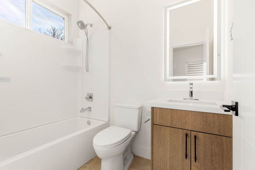 Listing photo thumbnail