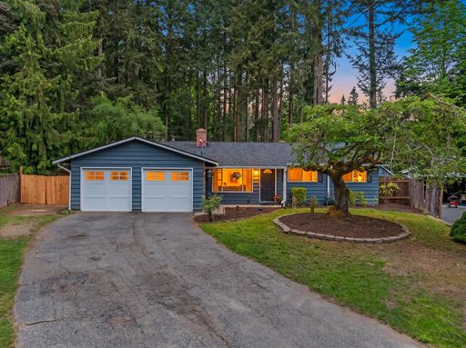 9226 NE 184th Pl, Bothell, WA 98011