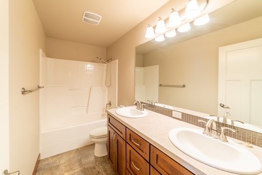 Listing photo thumbnail