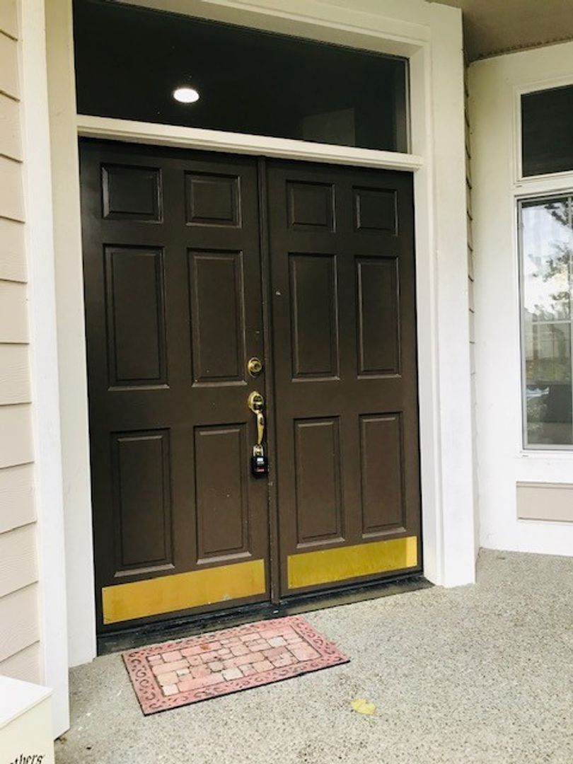23105 SE 27th Way, Sammamish, WA 98075 photo 2