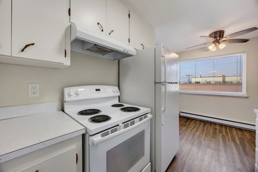 Listing photo thumbnail