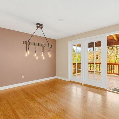 Listing photo thumbnail