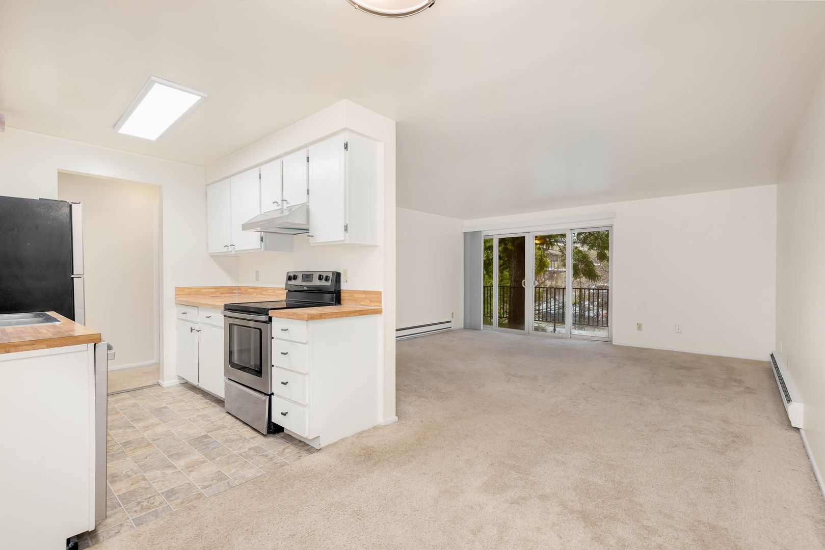 Kirkland Condo: 11004 NE 68th St