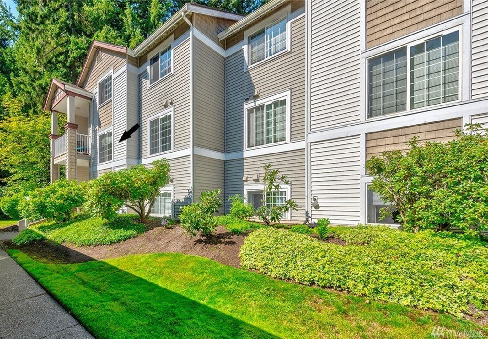 Sammamish Condo: 25235 Southeast Klahanie Blvd.