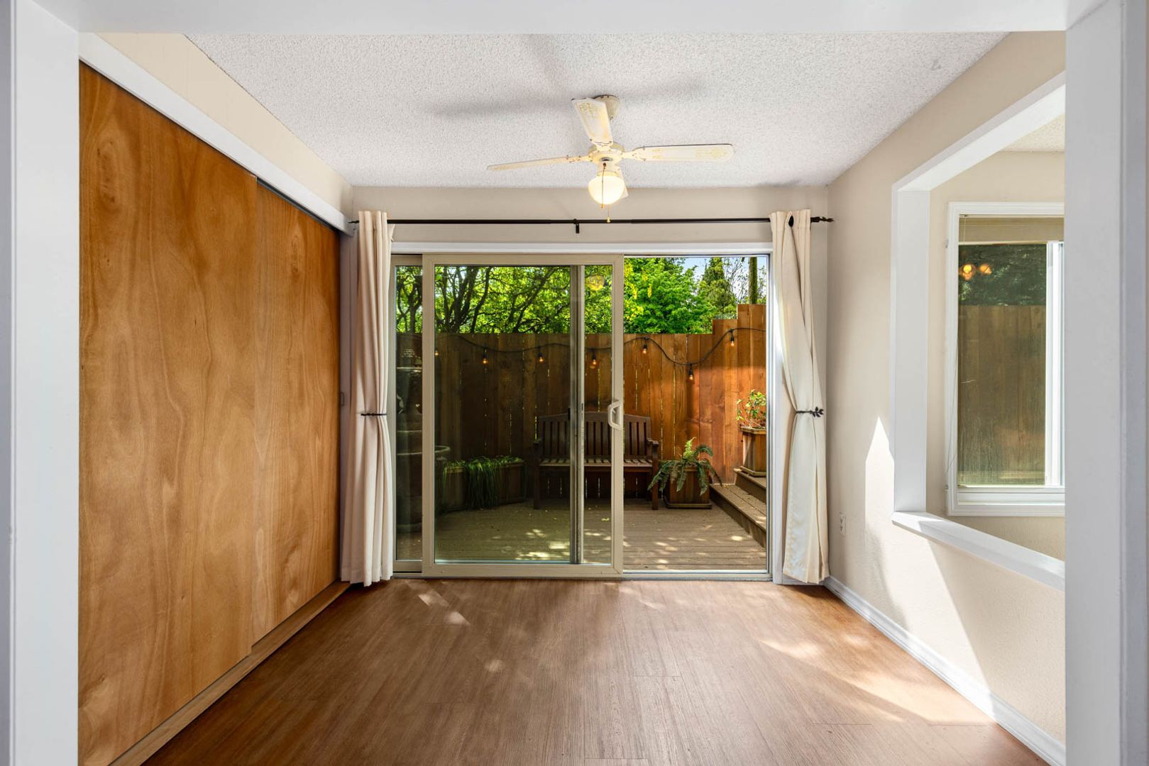 2210 NE 92nd St Unit 104, Seattle, WA photo 6
