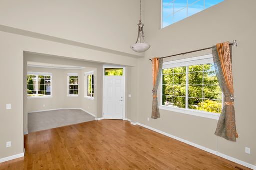 Listing photo thumbnail
