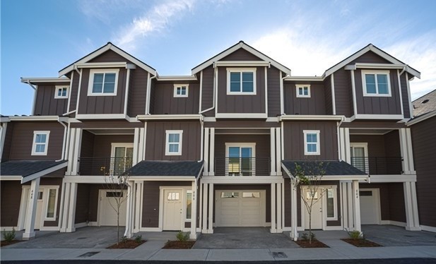 Renton Apartment: 604 Morris Avenue S