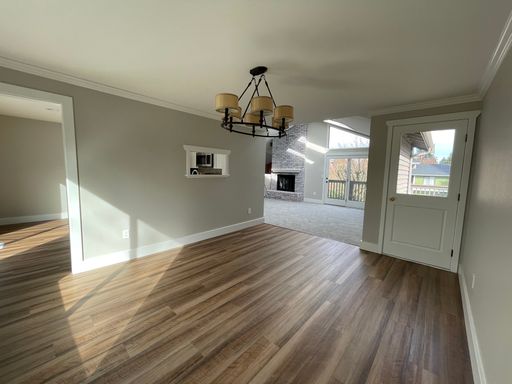 Listing photo thumbnail
