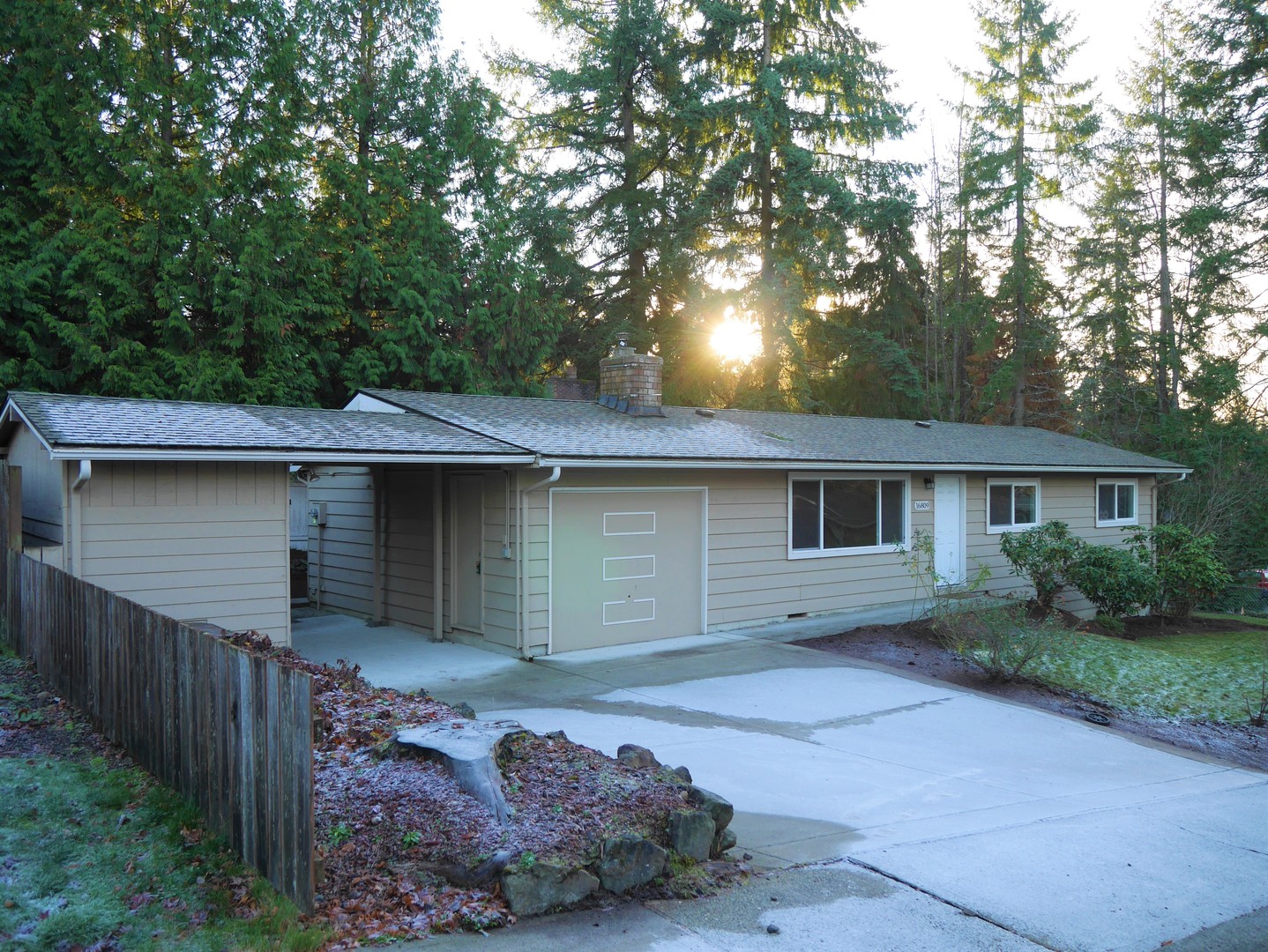 Redmond House: 16809 NE 105th St