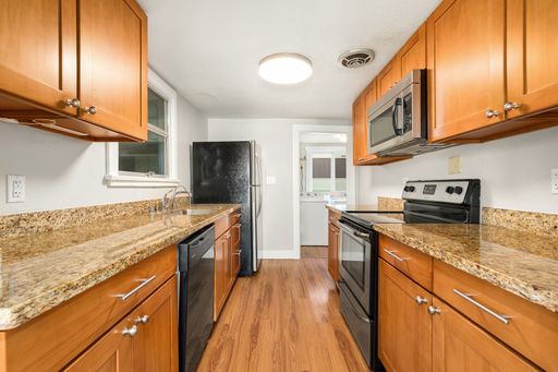Listing photo thumbnail