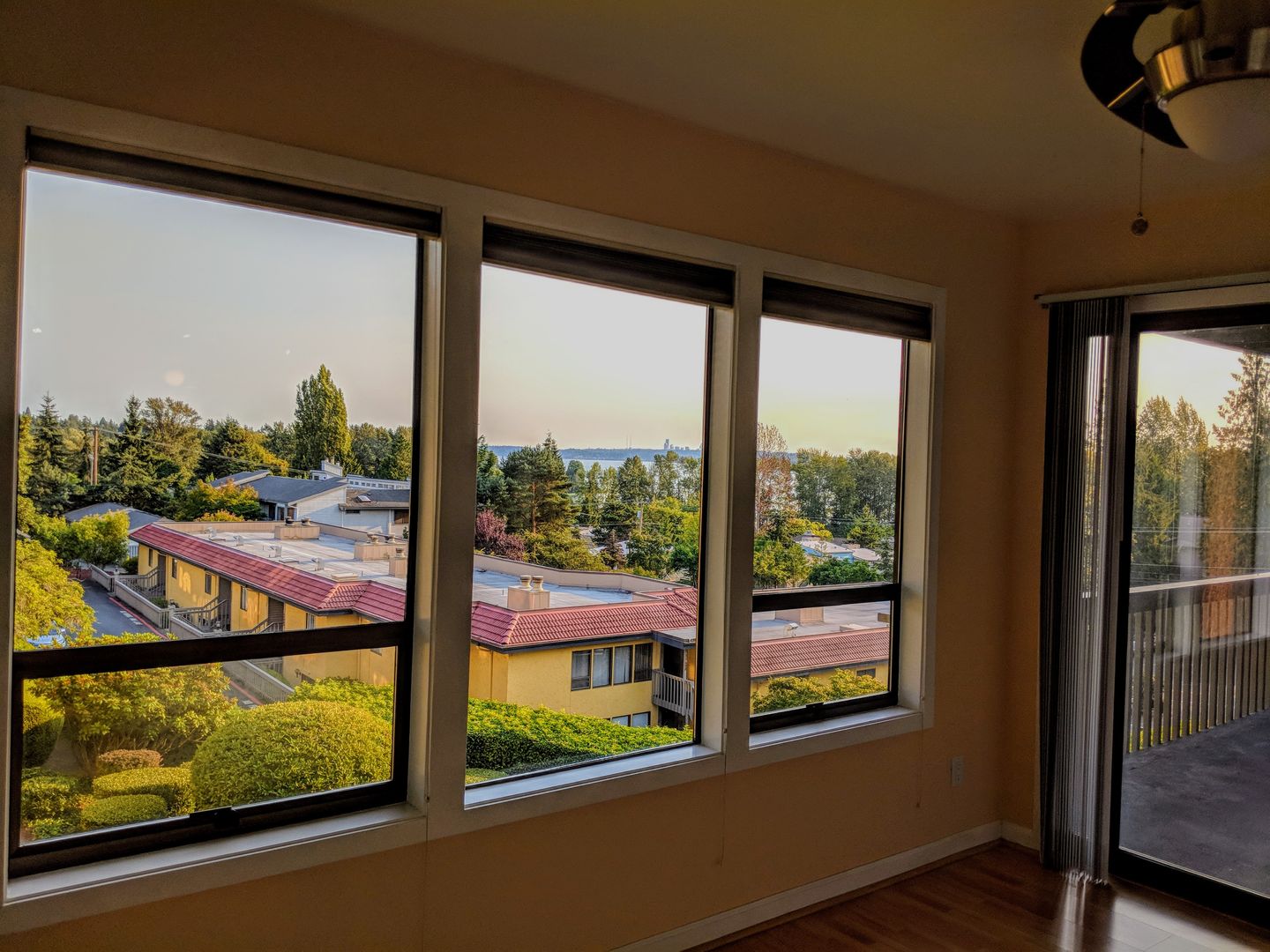 11640 100th Ave NE Unit 303, Kirkland, WA photo 4