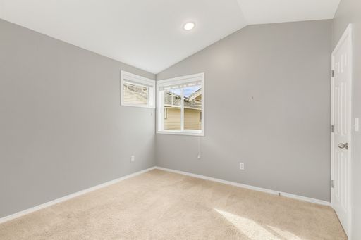 Listing photo thumbnail