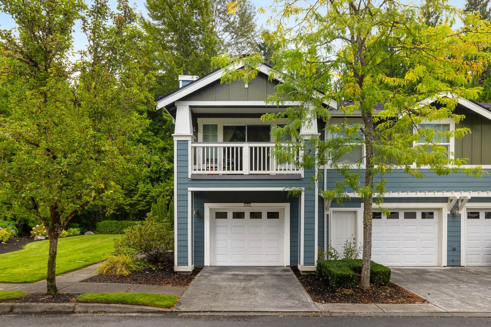 10630 221st Ln NE Unit 103, Redmond, WA photo 2