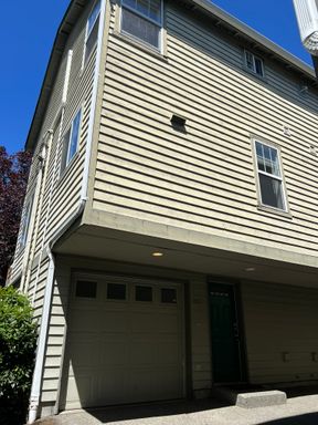 2645 B NW 57th St, Seattle, WA 98107