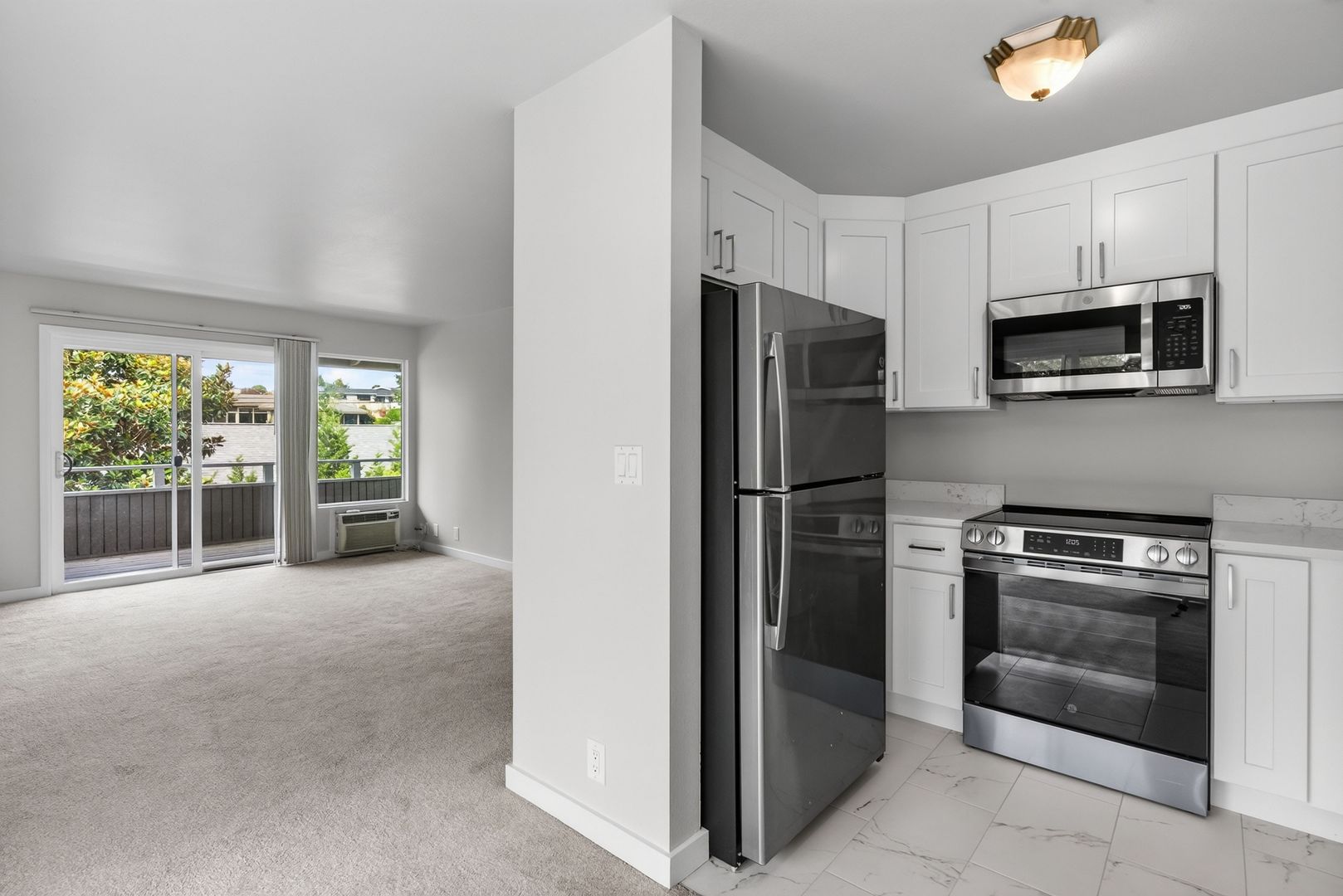 812 100th Ave NE Unit 202, Bellevue, WA photo 6