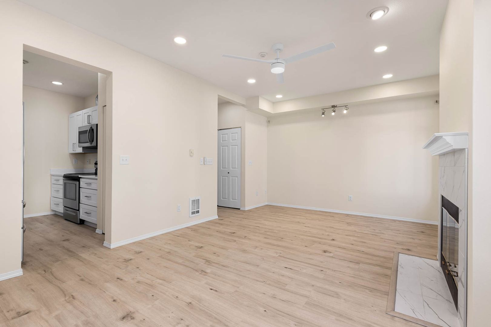 9316 178th Pl NE Unit 2, Redmond, WA photo 6