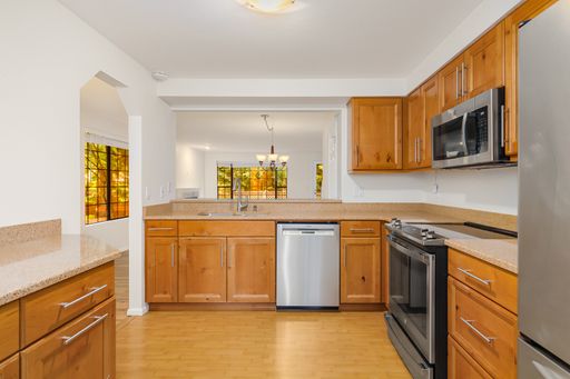 Listing photo thumbnail