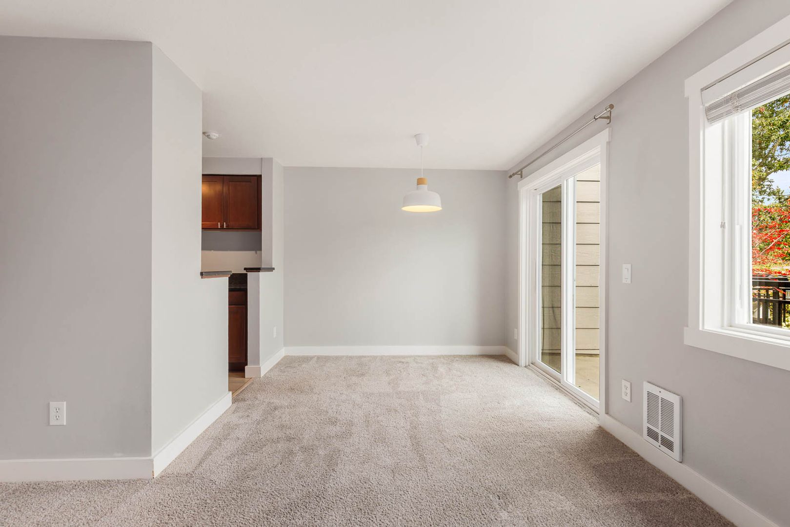 15827 NE Leary Way Unit B211, Redmond, WA photo 4