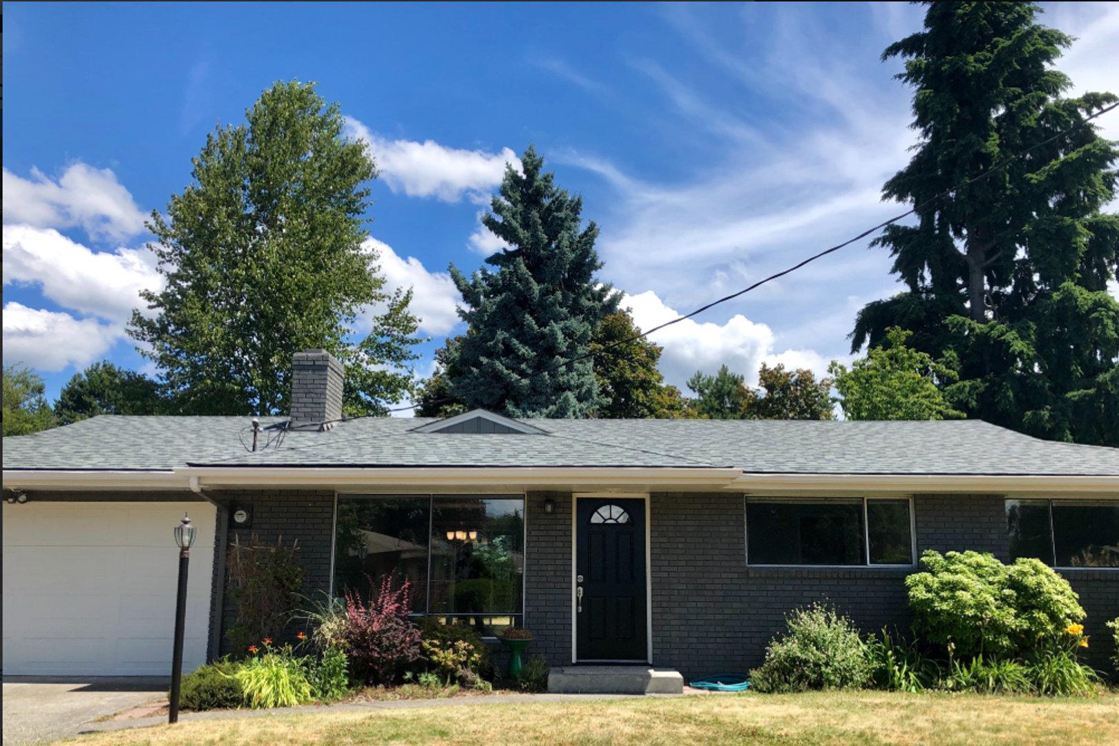 Renton House: 654 Jefferson Ave NE