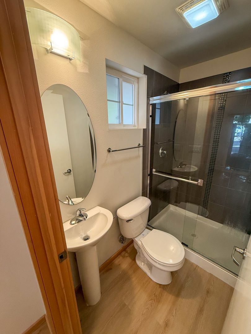 2251 Northwest 64th St, Seattle, WA photo 6