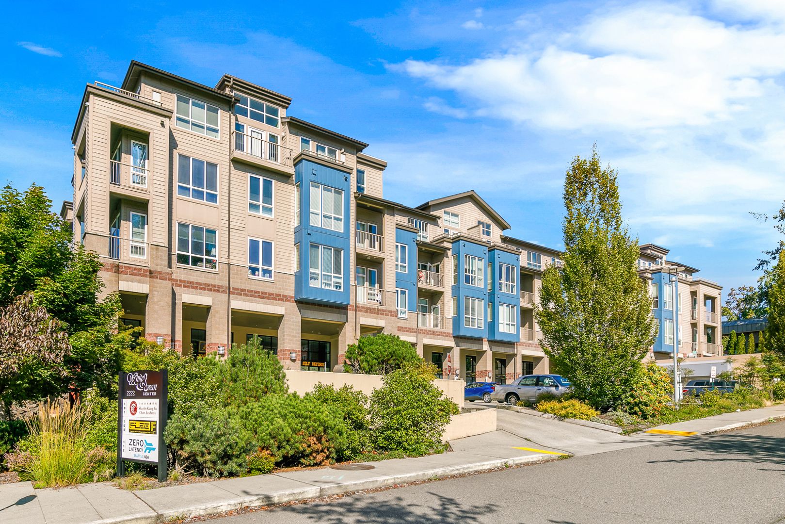 Redmond Condo: 2222 152nd Ave NE